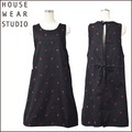 【定番】チェリー刺繍背付きエプロン <img src="/banner_images/banner_0000000180.gif">