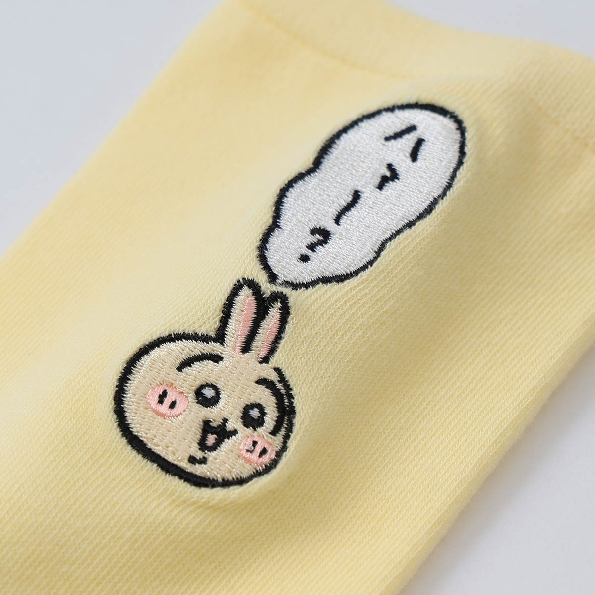 ちいかわ クルー丈 ハァ〜? ソックス ワンポイント うさぎ刺繍 靴下 レディース キャラクター 03197025