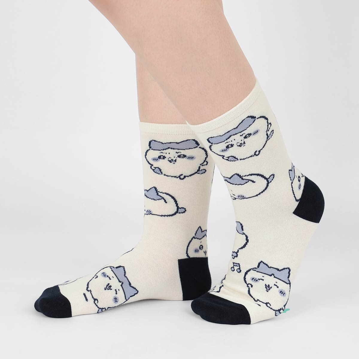 ちいかわ クルー丈 ソックス ハチワレ総柄 靴下 レディース キャラクター 03197028